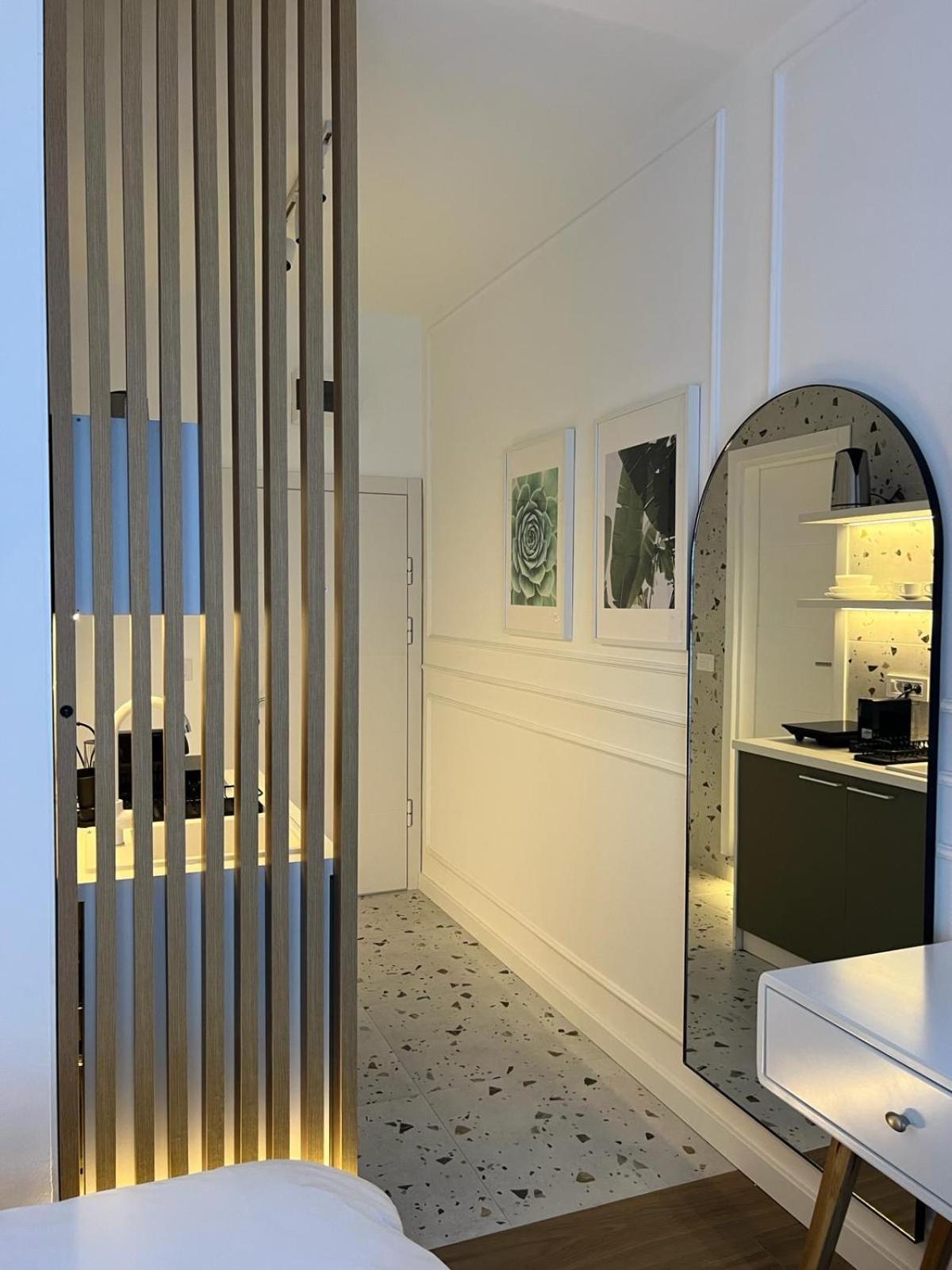 Apartamento Red Riding Hood Belgrado Exterior foto