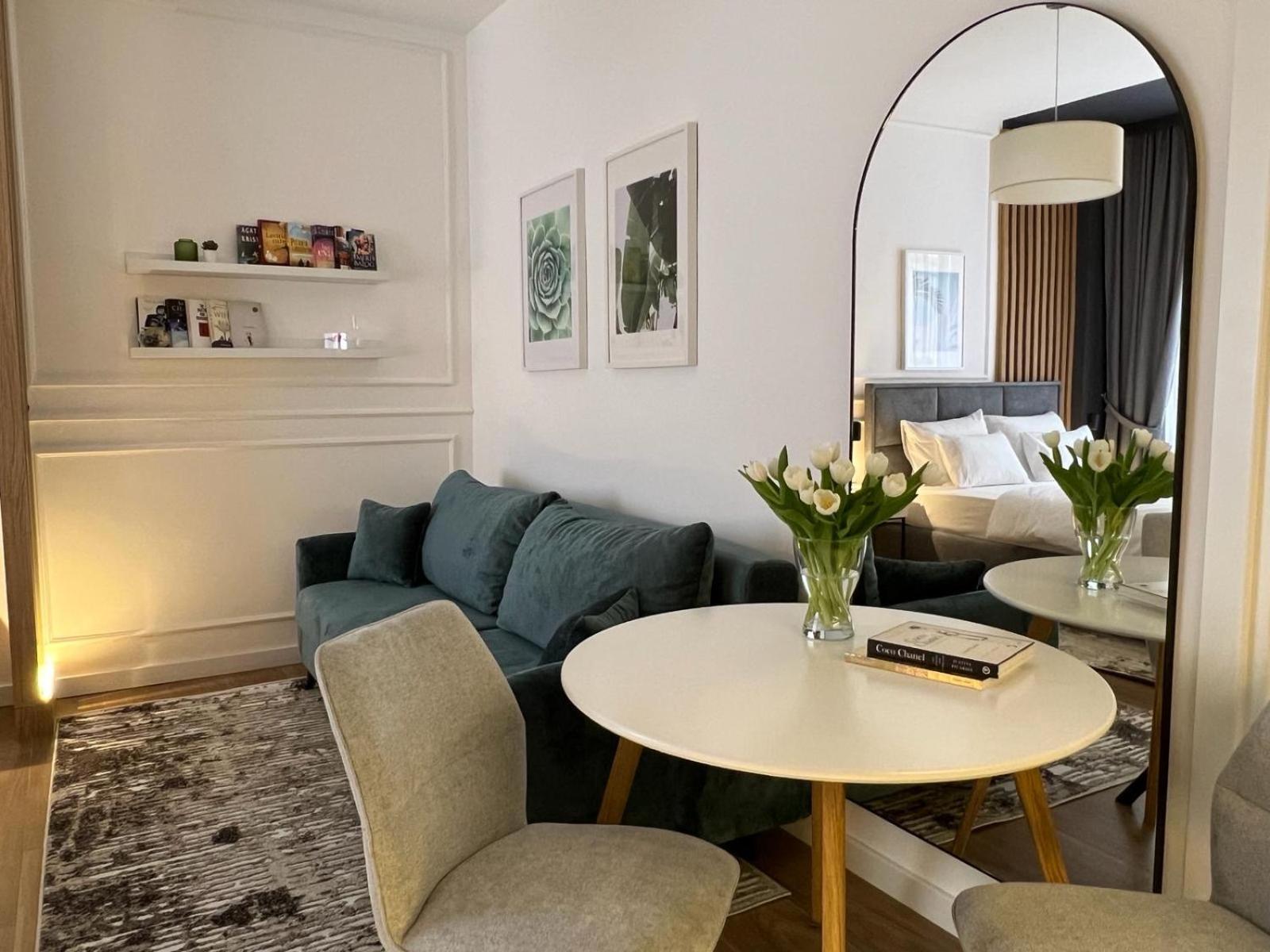Apartamento Red Riding Hood Belgrado Exterior foto